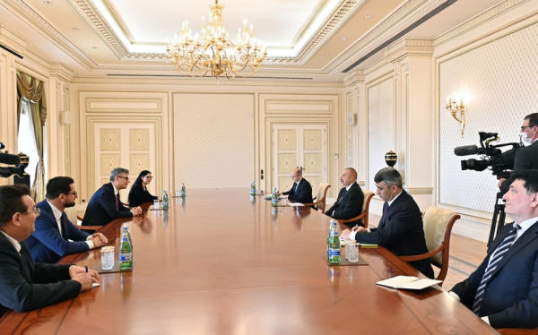 prezident-ilham-eliyev-ruminiya-numayende-heyetini-qebul-edib-yenilenib